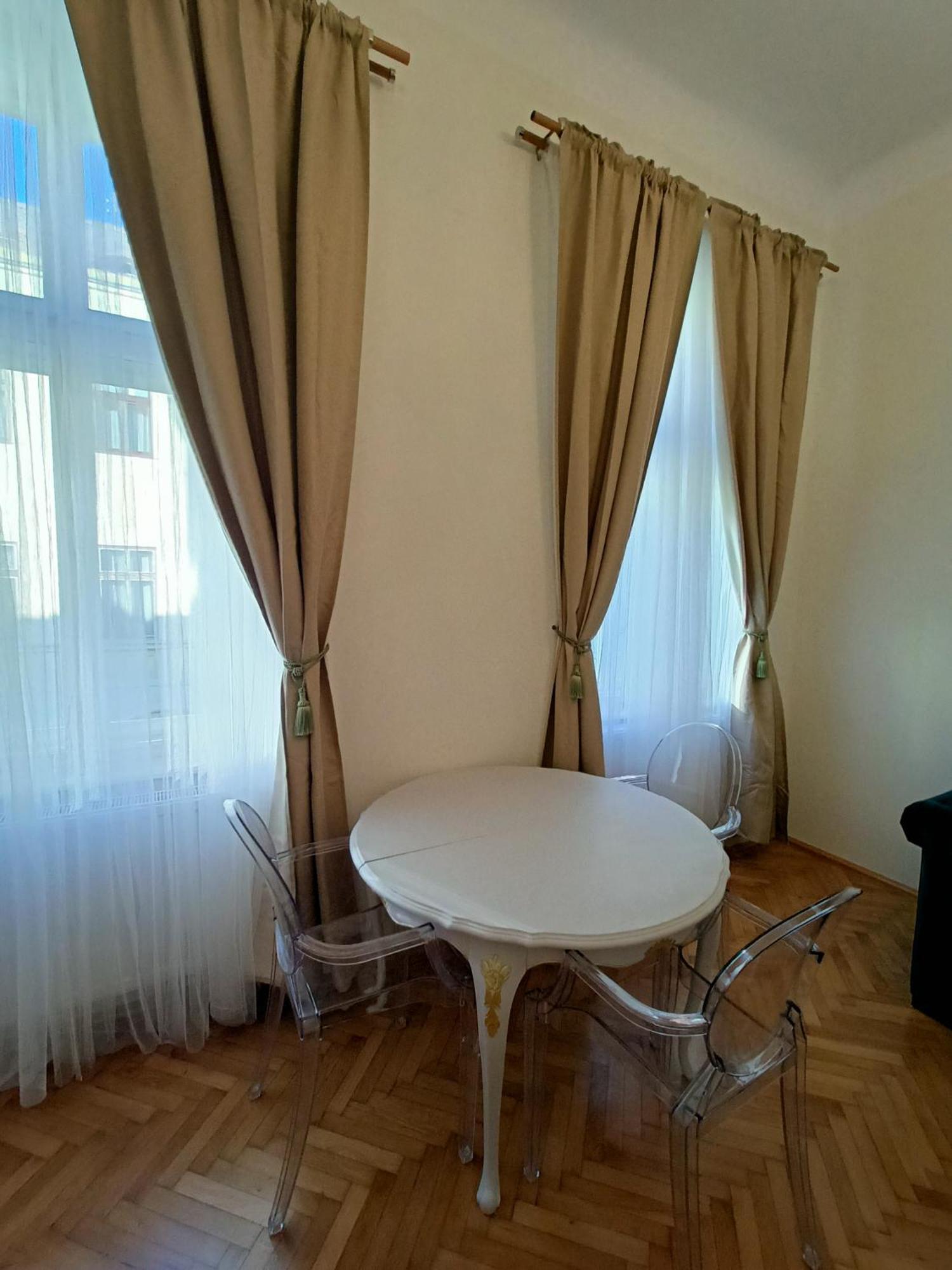 Garden Of Light Apartment Sibiu Ngoại thất bức ảnh