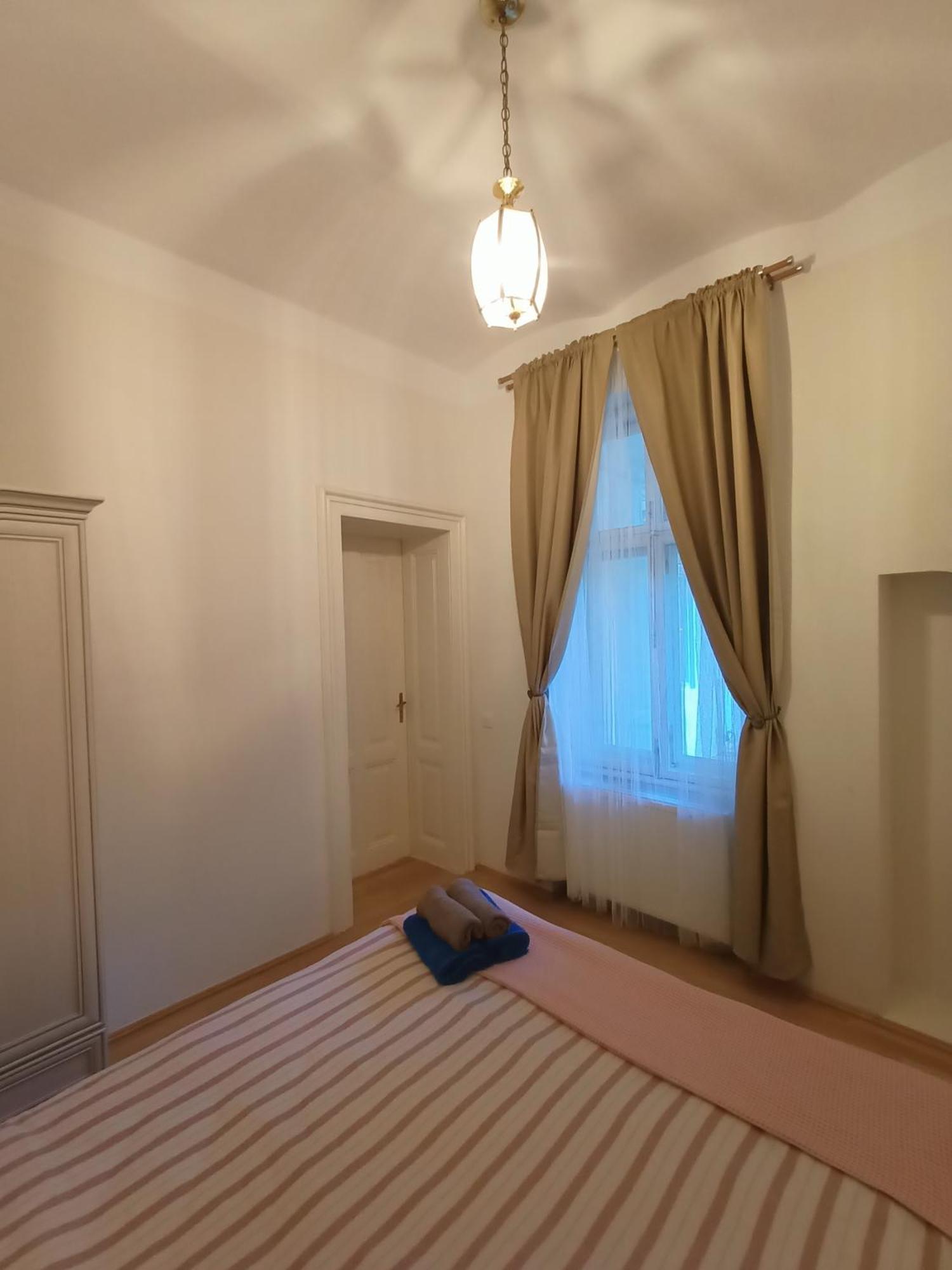 Garden Of Light Apartment Sibiu Ngoại thất bức ảnh